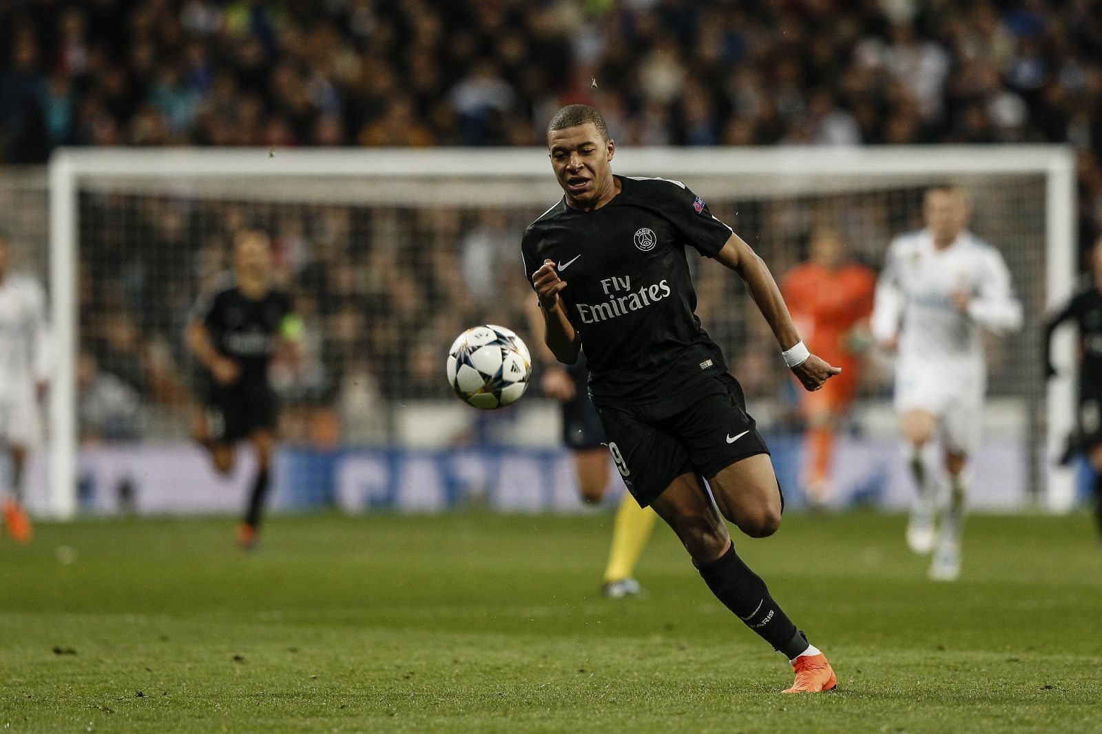 韩鹏：我是否留任是由俱乐部考虑，瓦科在我们心里已是金靴（韩鹏：去留由俱乐部决定，瓦科在我们心中已是金靴）